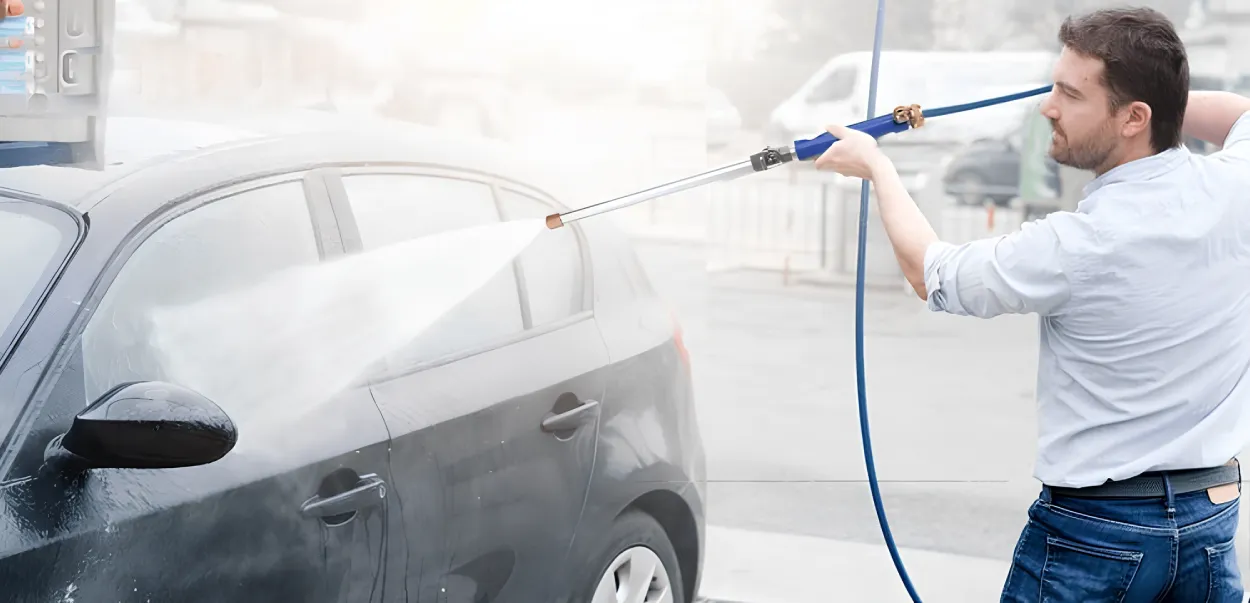 Pressure washer attachment cleaning concrete